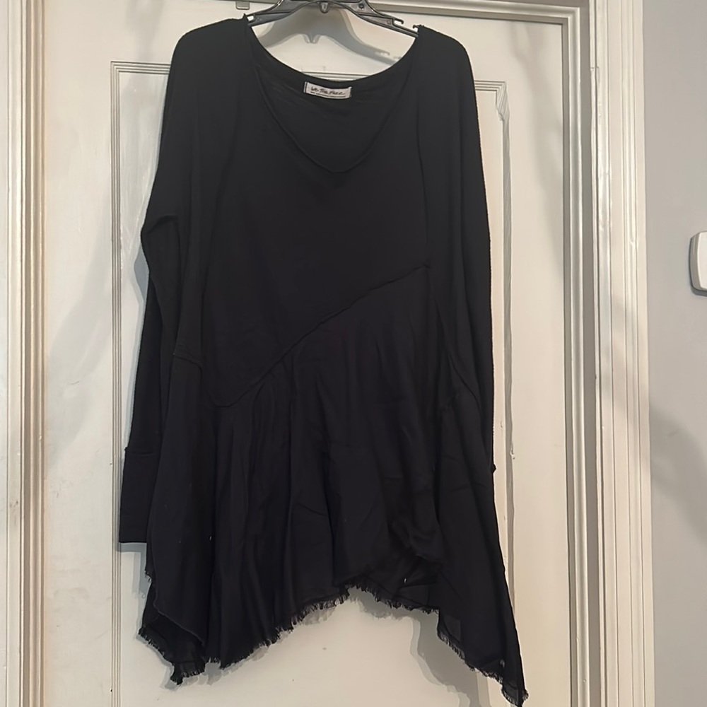 Free people black tunic, only worn a few times - size S